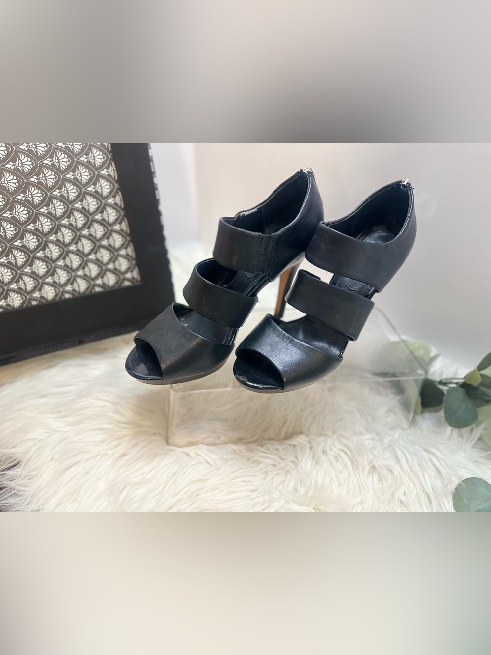 White House Black Market- Black Supple  Leather -Strappy Peep-Toe Stiletto -10M - Picture 5 of 7